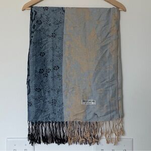 pashmina Two-Tone Floral Jacquard Scarf in Blue and Beige